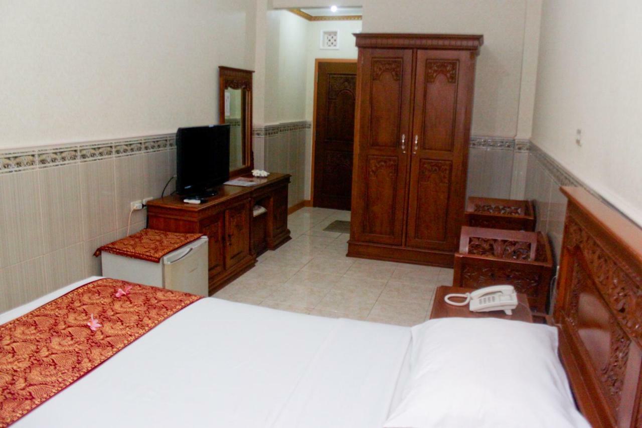 Hotel Wiwi Perkasa 2 Indramayu Eksteriør billede