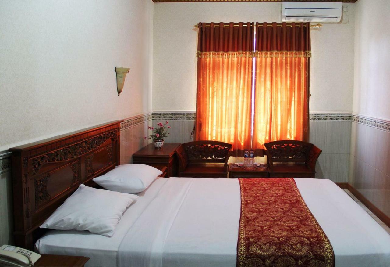 Hotel Wiwi Perkasa 2 Indramayu Eksteriør billede