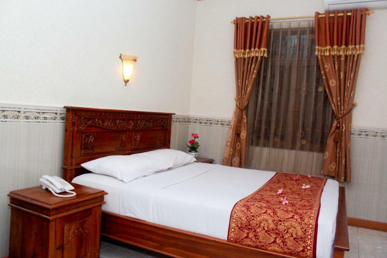 Hotel Wiwi Perkasa 2 Indramayu Eksteriør billede